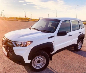 Lada Niva Travel